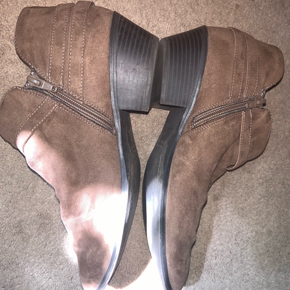 Cute brown Ankle Boots - Picture 3 of 5